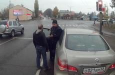 "Эх, батюшка, права-то - купил?": в Тамбове священник чуть не устроил аварию, желая проучить водителя автобуса