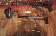 Пенсионер-умелец организовал на дому оружейный цех