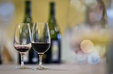 Роскачество нашло в винных напитках недопустимые добавки