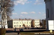 Область поддержит пожарных, пациентов с почечной недостаточностью и талантливых школьников