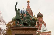 День народного единства на Сахалине отметили массовым шествием под звон колоколов
