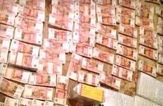 Российская семья удочерила двух девочек и получила в придачу нежеланное «наследство»