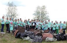 Летающая тарелка и много мусора