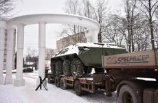 10-тонный бронетранспортер стал новым экспонатом вологодского парка Победы