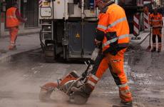 Водителей призвали быть осторожнее на дорогах из-за непогоды в Ростовской области На нескольких участках улиц в Ростове запретят остановку транспорта и ограничат движение