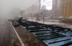 Главную новогоднюю елку устанавливают в Ставрополе