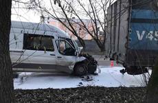 В Вологде водитель иномарки сбил женщину во дворе и уехал