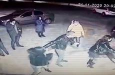 В Волгограде драка между посетителями кафе из-за девушки закончилась поножовщиной
