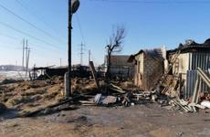 Под Волгоградом многодетная семья осталась без дома из-за пожара
