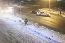 В Череповце сотрудники ДПС закрыли патрульной машиной пешеходов от наезда лихача