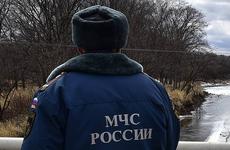 В Самарской области кран упал в реку с моста: погибли два человека