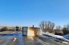 В Суровикинском районе от лобового столкновения загорелась «Газель»