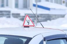 Обучение в автошколах Нарьян-Мара в среднем стоит 52 тысячи рублей