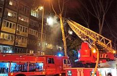 МЧС: несколько этажей высотки в Мурманске охвачены огнем