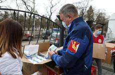 Сто тысяч масок распределят по волонтерским центрам Вологодчины