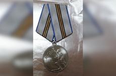 В День Победы в Гремячинске уголовник отобрал у ветерана медаль и деньги