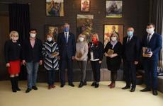 Общество: 313 школьников Вологды получат компьютеры для дистанционного обучения