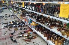 Уволенный грузчик разгромил продуктовый магазин