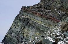 Травмированного охотника спасли в районе мыса Харбиз