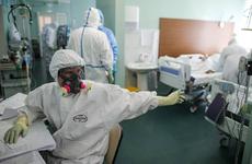 В России число заболевших короновирусом выросло на 6 537 случаев за сутки