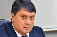 Горсовет Норильска принял отставку мэра Рината Ахметчина