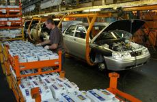 "АвтоВАЗ" готовится к снижению российского авторынка на четверть