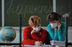 Обяжут ли учителей делать прививки от коронавируса?