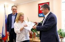 В НАО наградили общественных наблюдателей региона