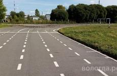 Железобетонные лотки сделали качественнее при благоустройстве стадиона у школы № 21 в Вологде