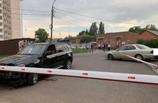 В Кисловодске автоледи на БВМ Х5 убила гулявшего с мамой годовалого ребёнка