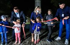 Комфорт, безопасность и бесплатный интернет: во Владивостоке открыли новый сквер
