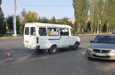 Под Водгоградом «Дэу» влетела под прицеп МАЗа: водитель чудом выжил