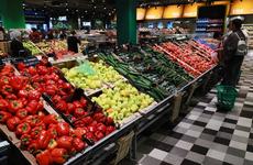 Санкции за нарушения масочного режима: в Москве начали закрывать супермаркеты