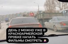 На юге Волгограда ГИБДД проверила состояние дороги на мосту