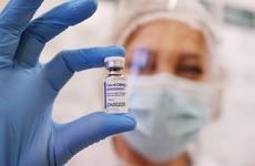 Около 70 млн доз вакцины "Спутник V" поставят в регионы до июня