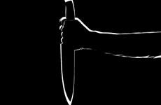 В Волгограде пьяный мужчина изрезал грудь сожительнице и соседке