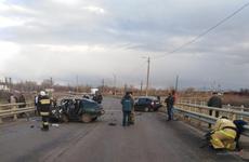 На трассе под Волгоградом в лобовом ДТП погибли мужчина и 37-летняя женщина