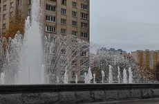 Сквер с фонтаном и сад с фонарем-звонницей появились на юге Петербурга