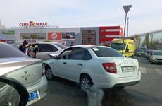 Пассажир кроссовера погиб в аварии с КАМАЗом в Волгоградской области