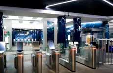 В метро Петербурга починили систему оплаты банковским картами