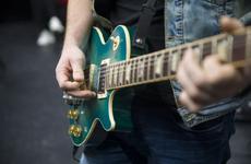 Поиграть на гитаре или приступить к научной работе? Чем жители НАО займутся на следующей нерабочей неделе