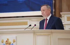 Александр Беглов назвал имеющиеся в Петербурге темпы вакцинации недостаточными