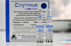 Песков: «В случае ритмичной вакцинации никаких дефицитов не возникало бы»
