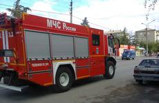 Огонь охватил 400 кв метров: МЧС о пожаре на Тракторном рынке Волгограда