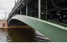 Биржевой мост уходит на капремонт в ночь на 9 октября