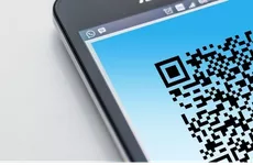 В России разрабатывают законопроекты о введении обязательных QR-кодов в магазинах и транспорте