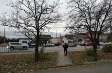 В Волгограде ВАЗ таранил троллейбус во время высадки пассажиров
