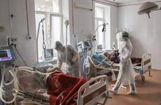 Роддом, перепрофилированный в ковидный госпиталь, принял первых пациентов