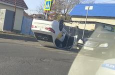 Таксист устроил ДТП с пострадавшими на перекрестке в Волгограде
