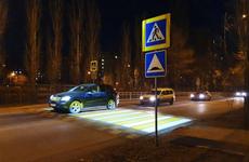 В Воронеже лазерным проектором подсветят 7 пешеходных переходов В Воронеже лазерным проектором подсветят 7 пешеходных переходов